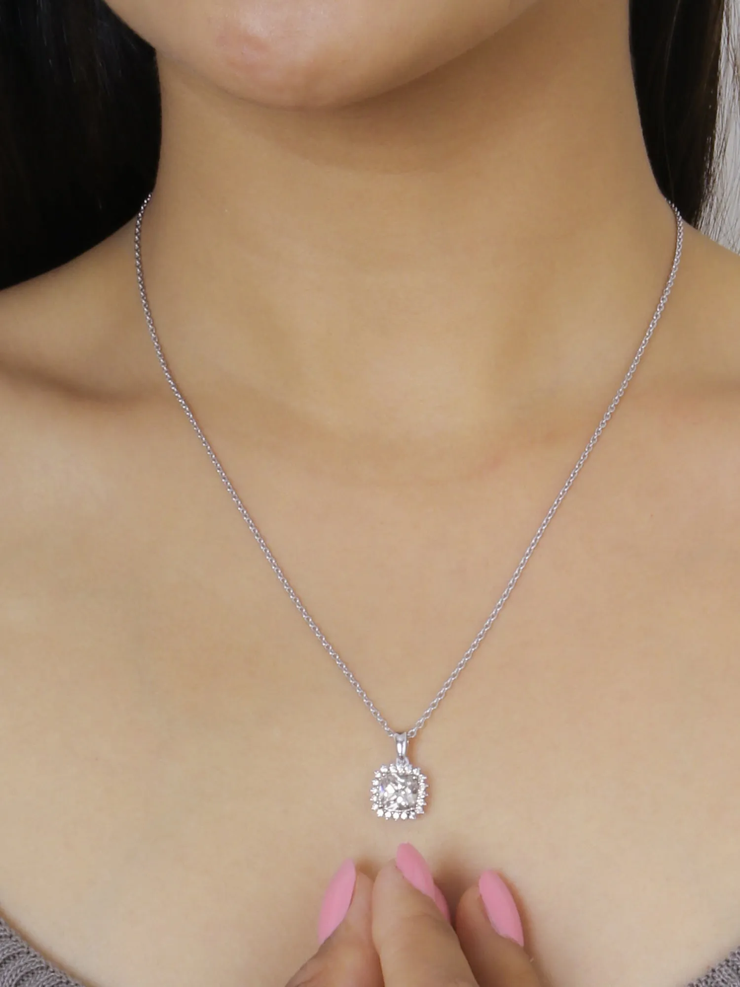 Cushion Cut 1.5 Carat American Diamond Necklace