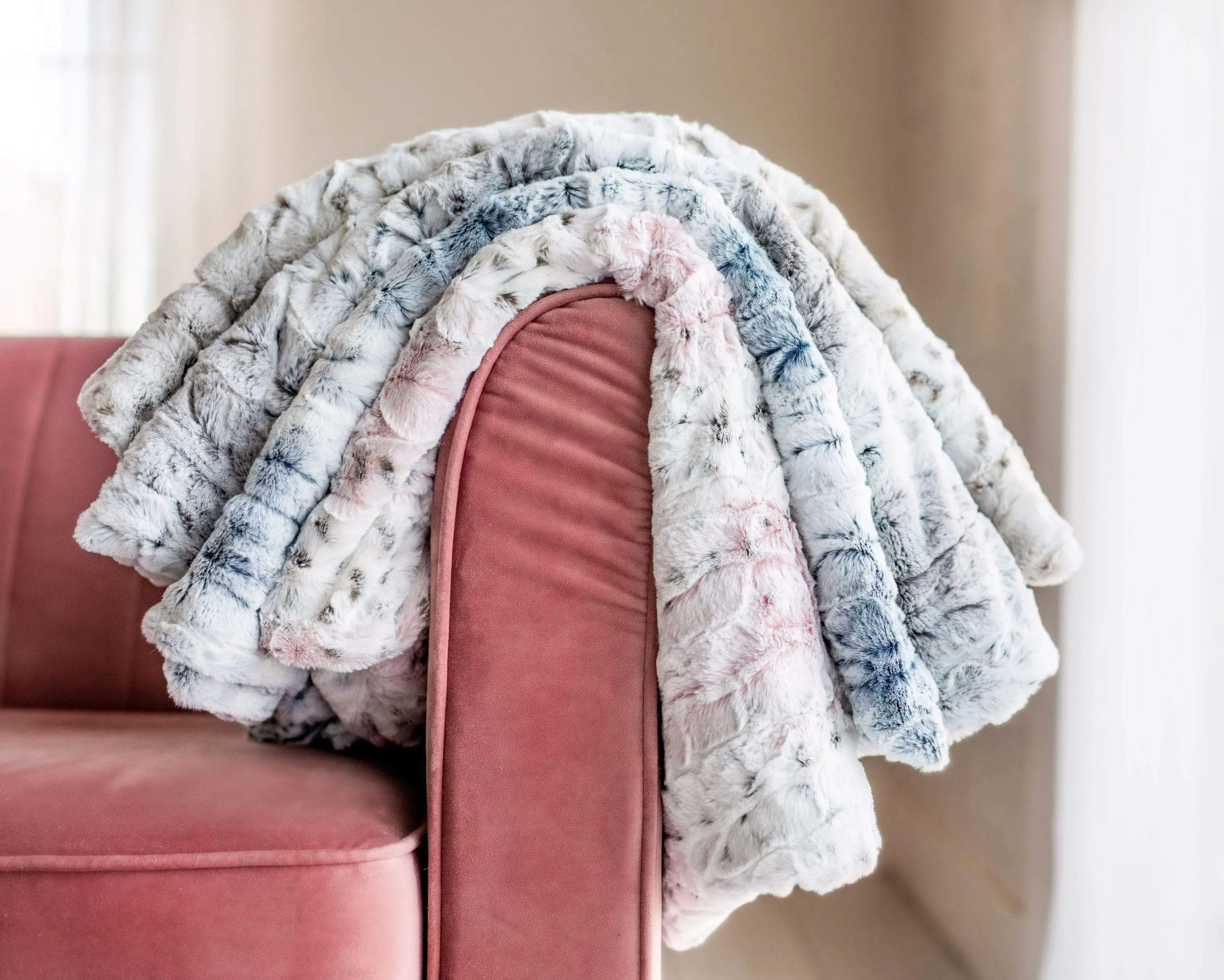Sandra Pink Blanket