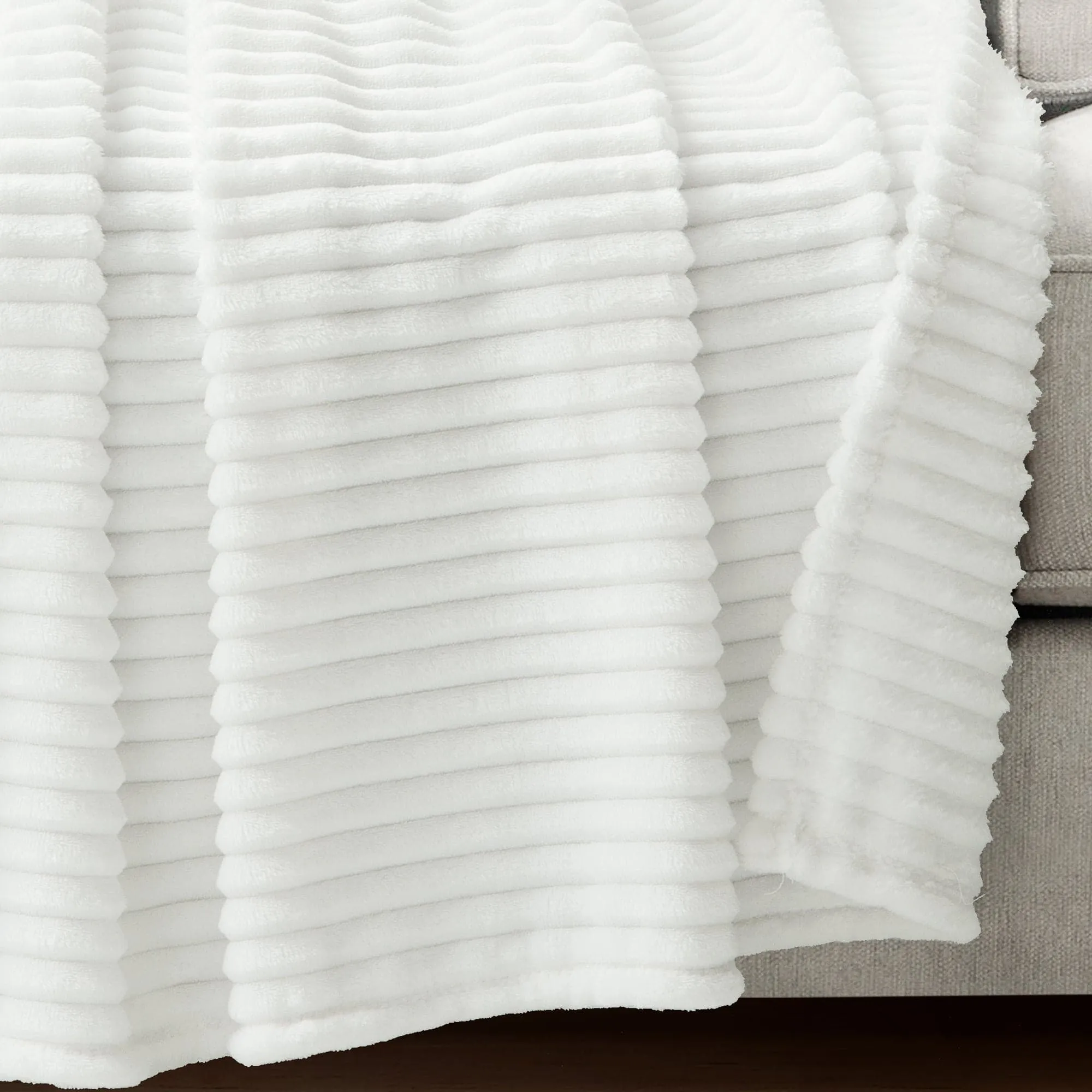 Super Cozy Ultra Soft Ribbed Faux Fur Throw Blanket